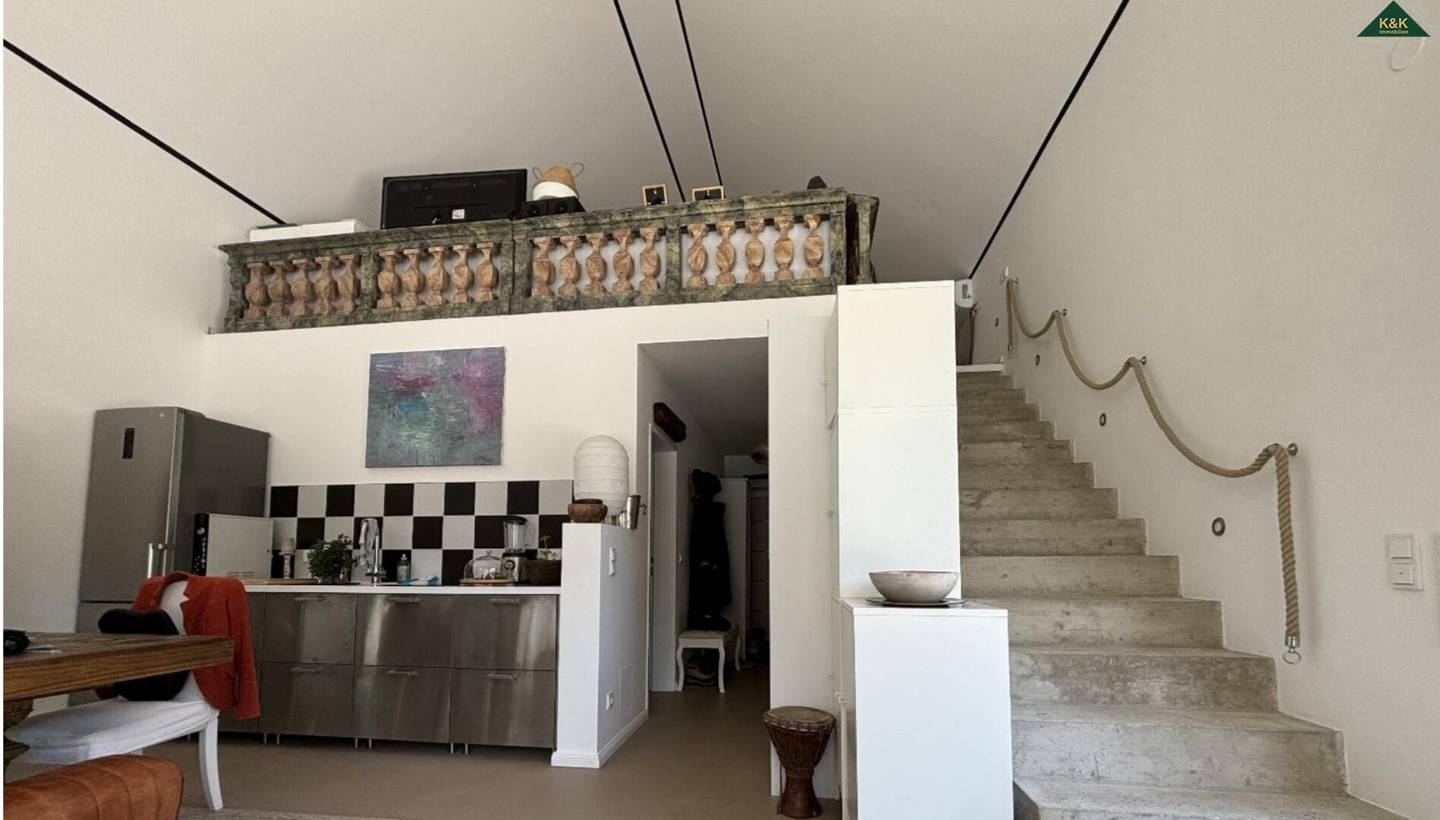Wonderful Living in Beautifully Converted Barn Chalet