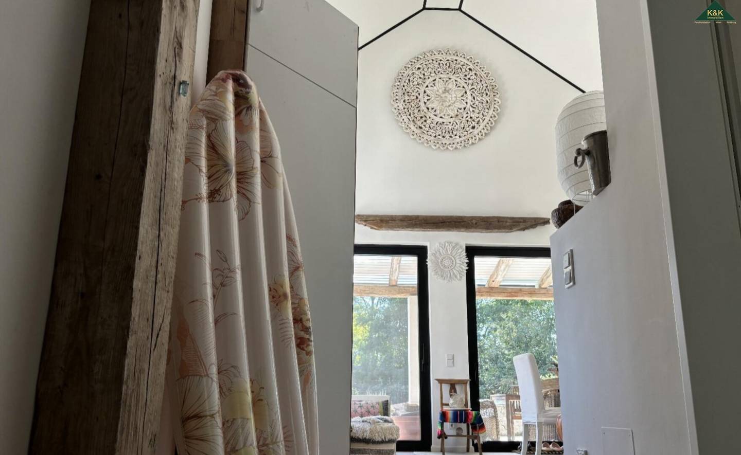 Wonderful Living in Beautifully Converted Barn Chalet