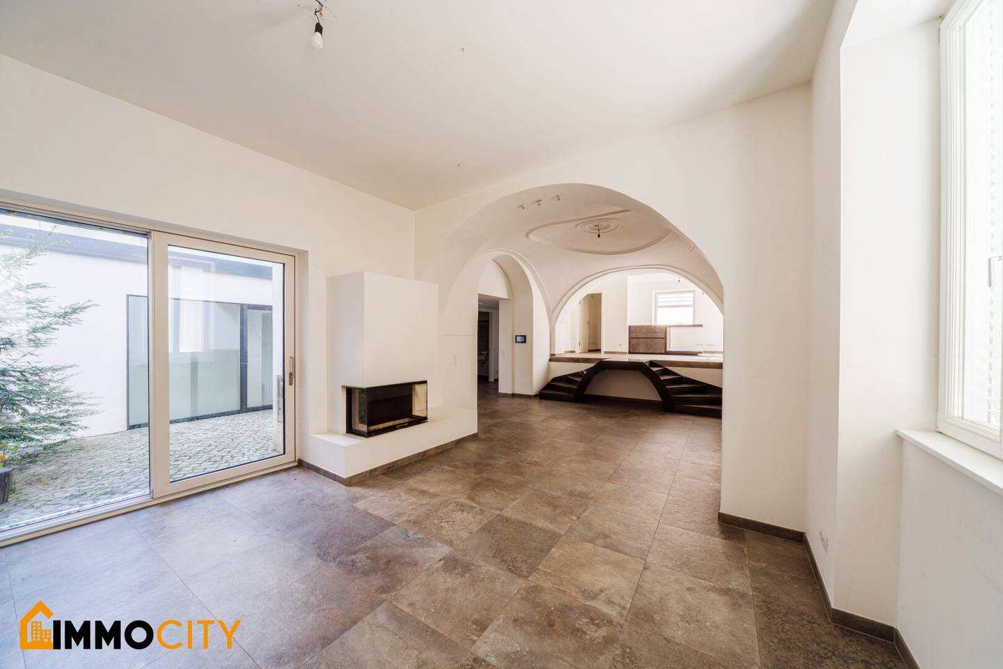 Fabulous condominium including private garden and terrace 19th District Döbling + 2 garage spacesh?l