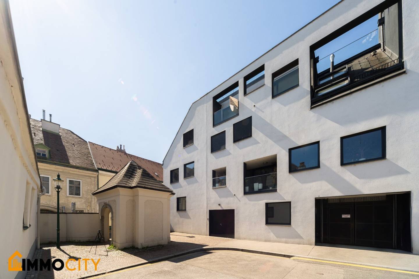 Fabulous condominium including private garden and terrace 19th District Döbling + 2 garage spacesh?l