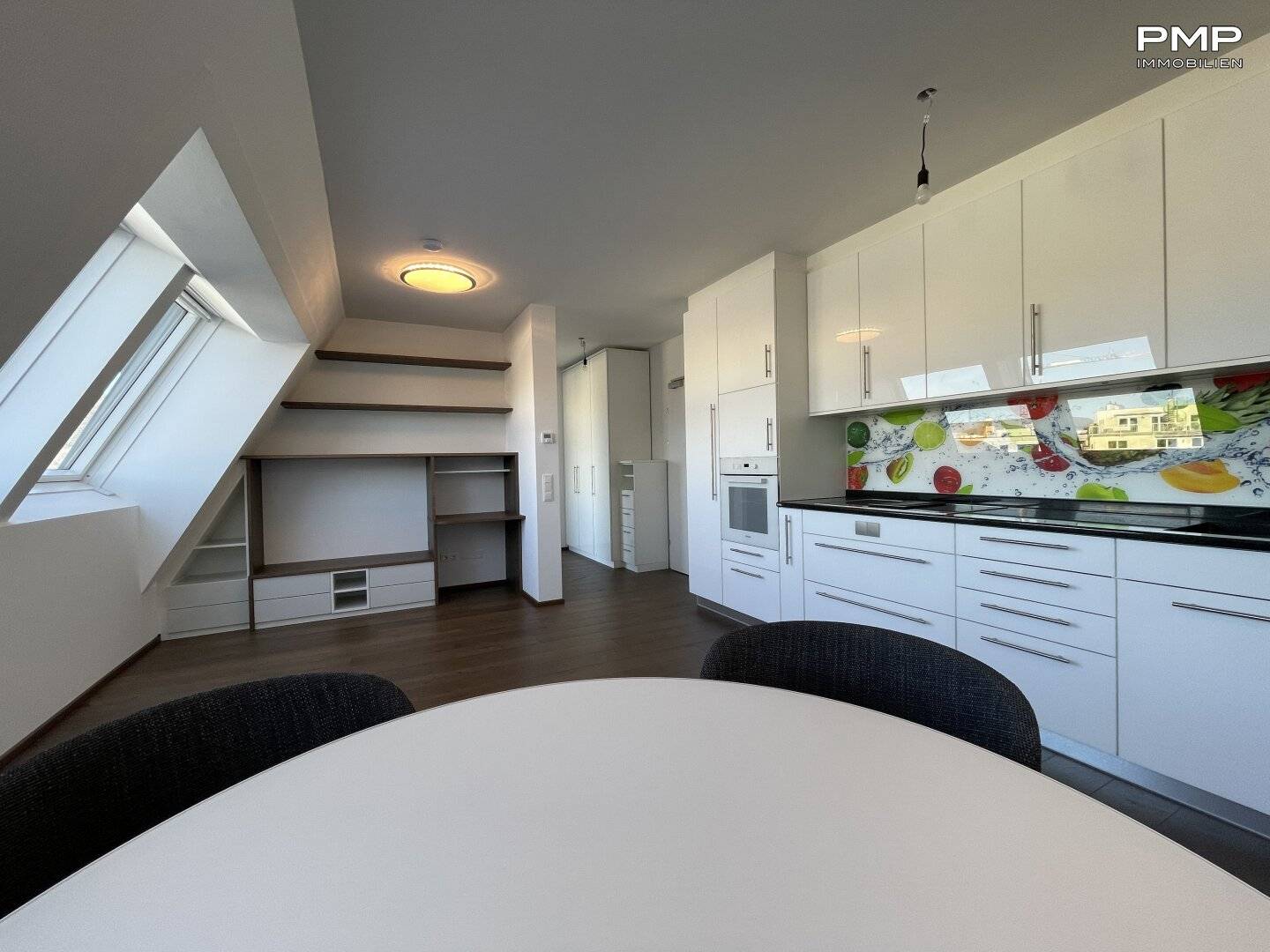 Zentrale 2-Zimmer Wohnung mit Top-Austattung - zur Anlage oder Eigennutzung