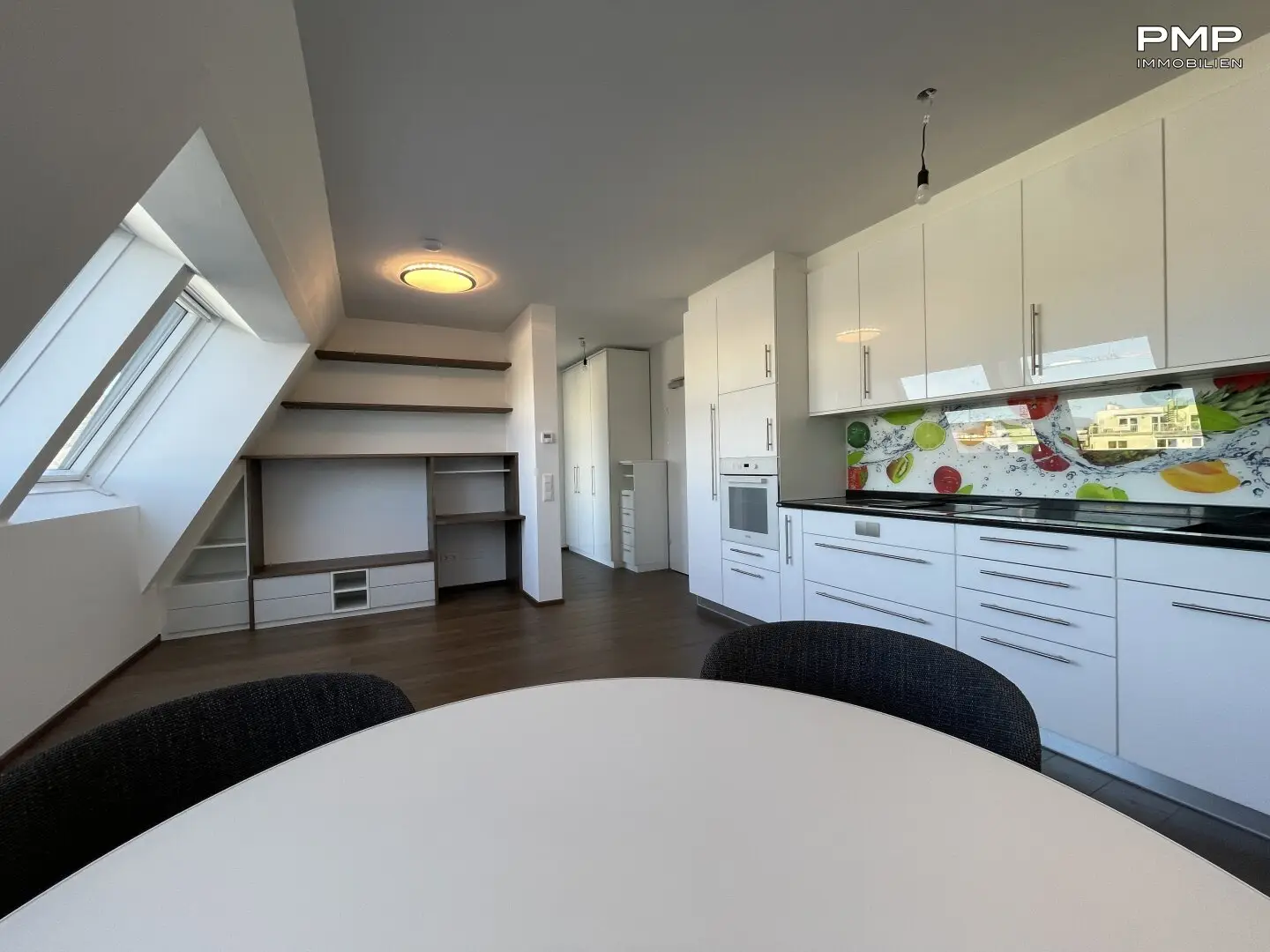 Zentrale 2-Zimmer Wohnung mit Top-Austattung - zur Anlage oder Eigennutzung