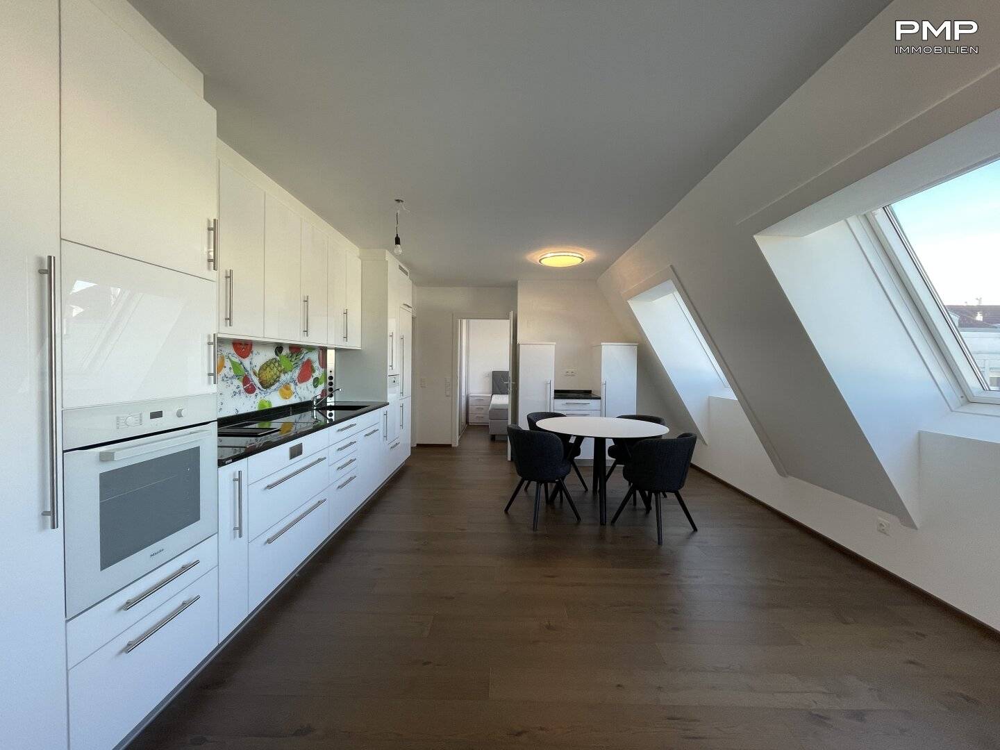 Zentrale 2-Zimmer Wohnung mit Top-Austattung - zur Anlage oder Eigennutzung