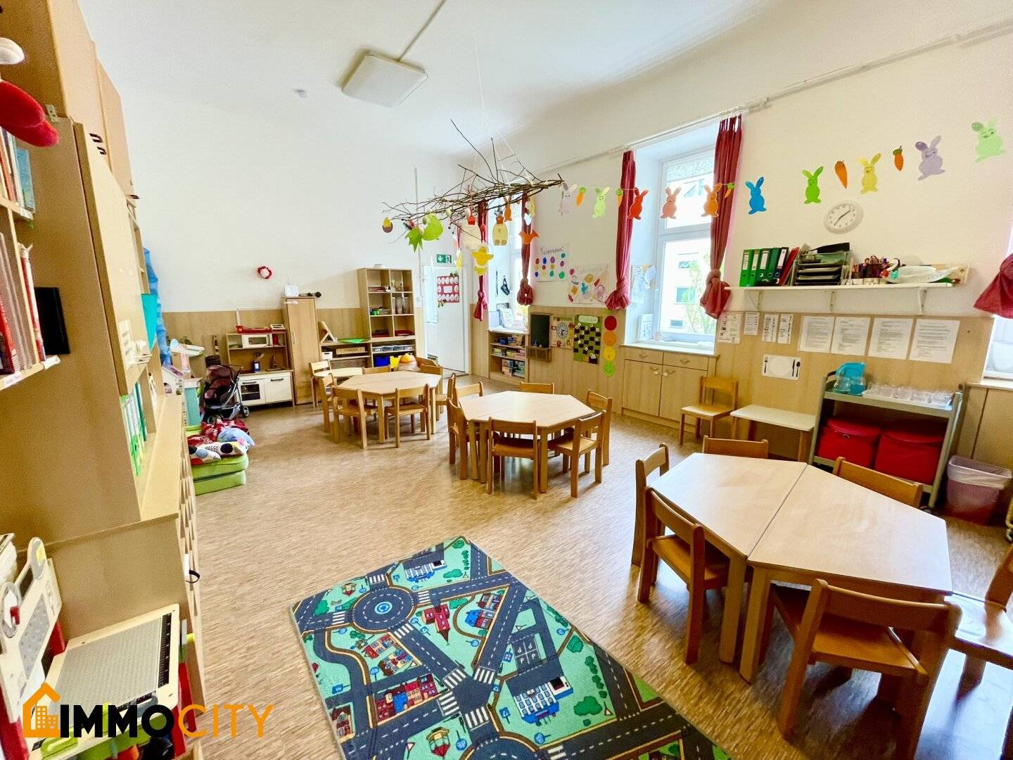 For rent: Charming kindergarten + 225 m² garden area and children's playground in the Schönbrunner Straße 152, 1120 Wien