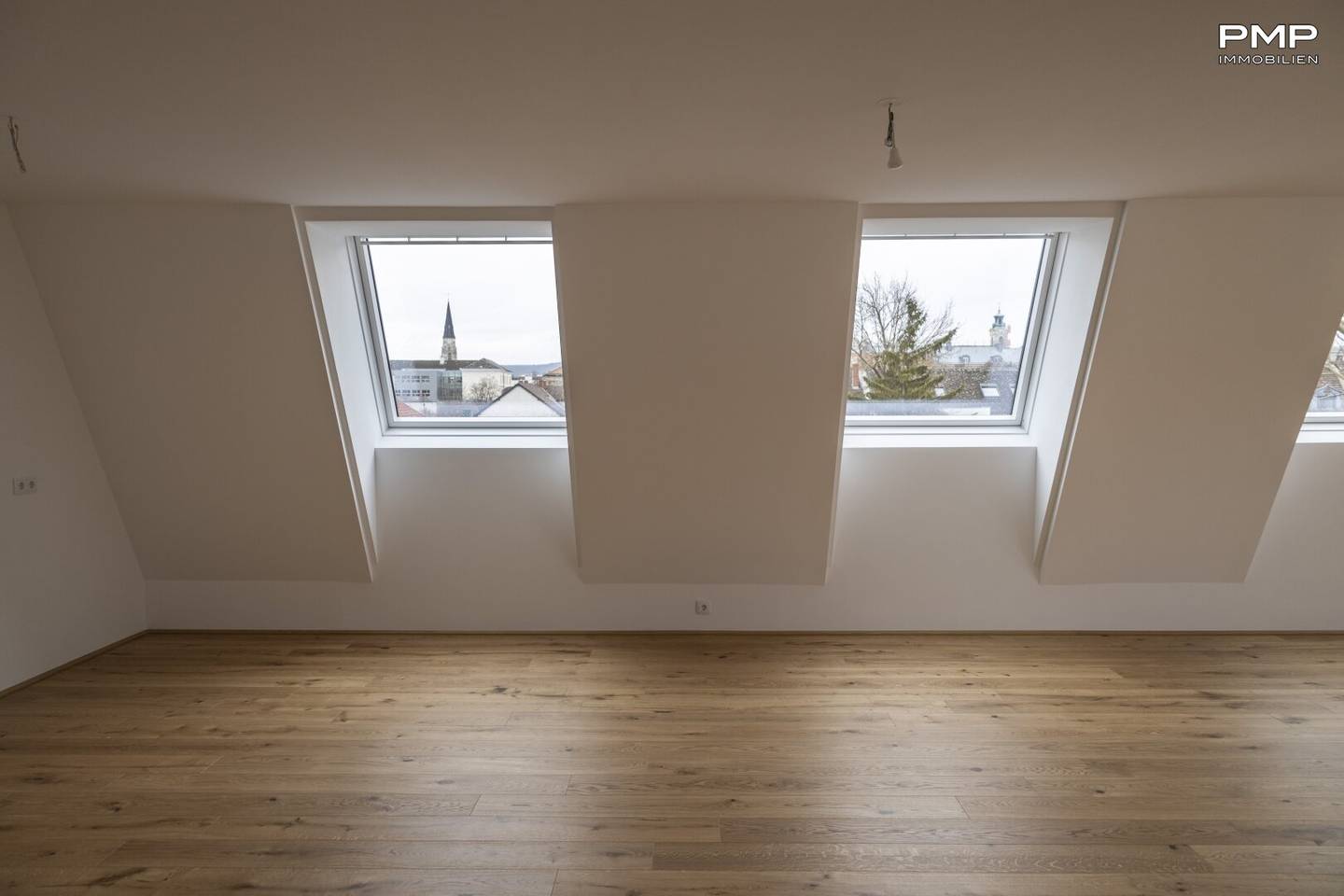 Ihr neues Zuhause - Klimatisierte DG-Wohnung im Zentrum von Korneuburg