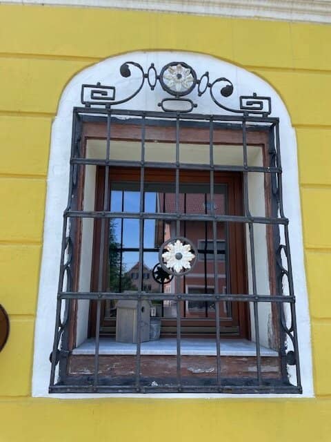 Ehemaliger Gasthof in Zentrumslage, gute Verwertungsmöglichkeit