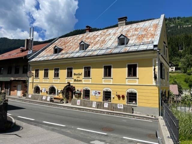 Ehemaliger Gasthof in Zentrumslage, gute Verwertungsmöglichkeit