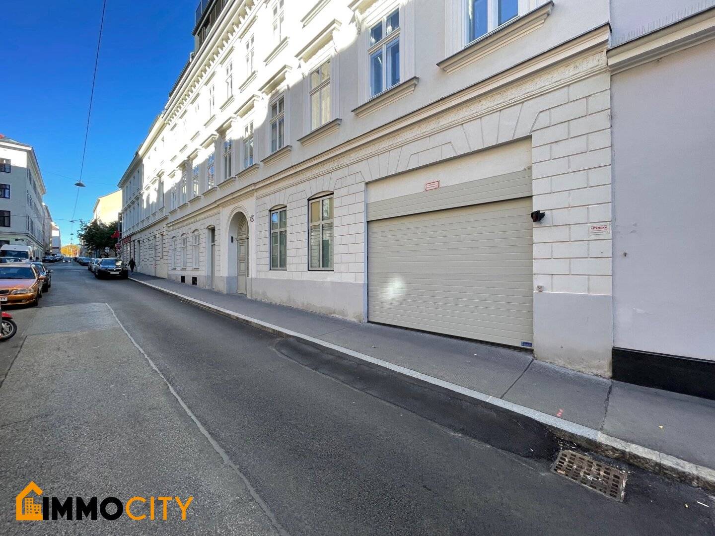 Centrally located garage spaces in the double parking system in 1060 Vienna