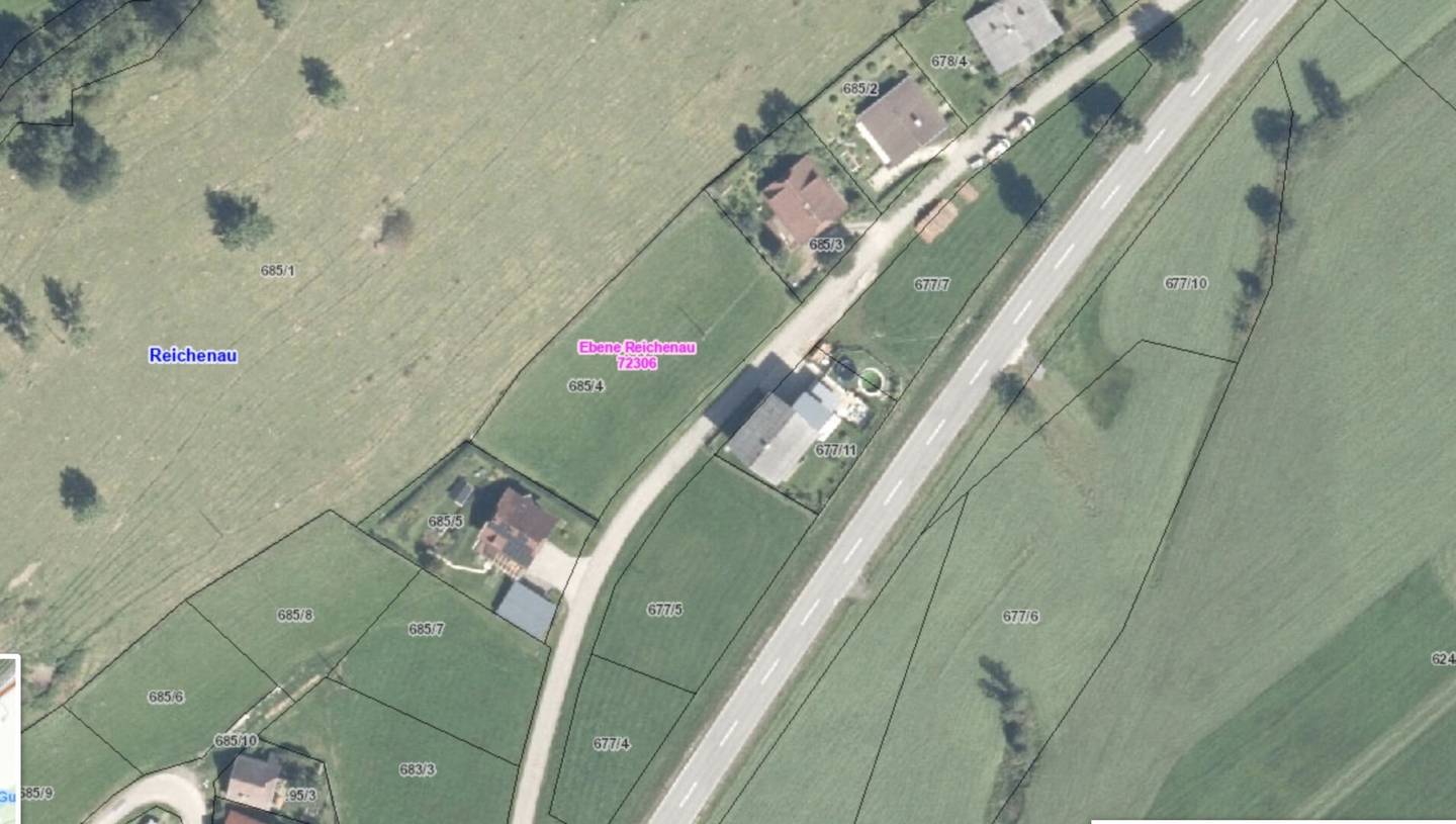 Schönes  Grundstück in guter Lage