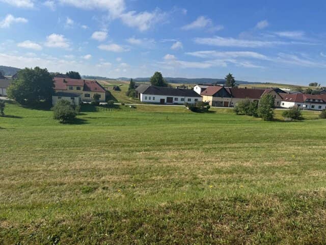 Großzügiges Baugrundstück in Ortsrandlage Nähe Gmünd