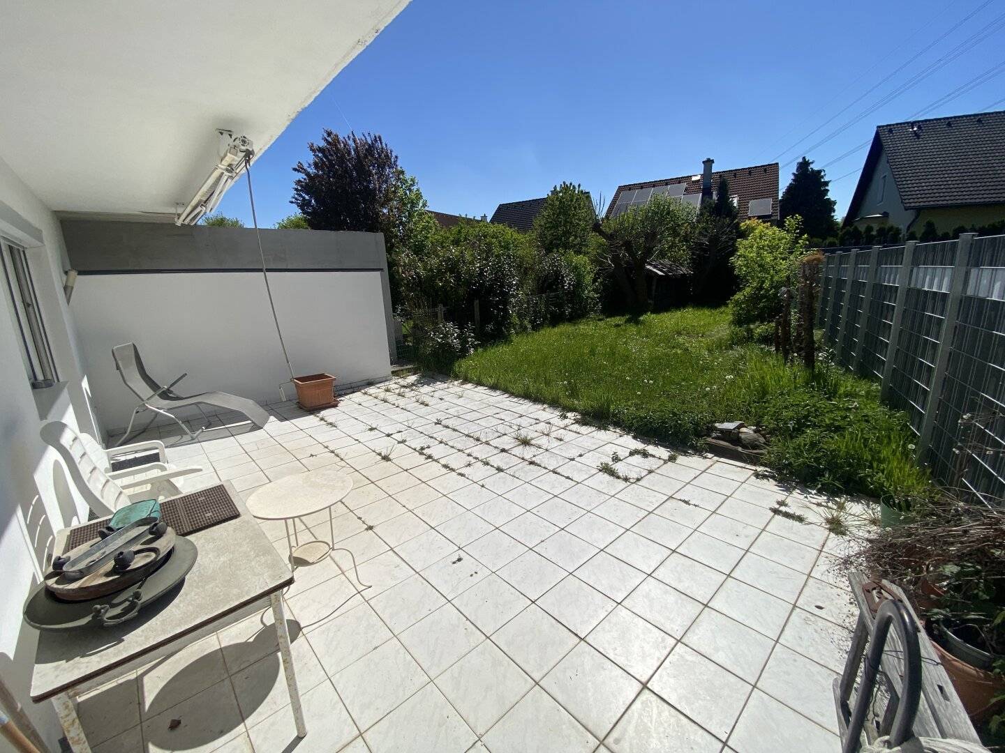 Großes Wohnhaus mit Garten und Garage in Ruhelage mit vielen Möglichkeiten - Pachtgrundstück