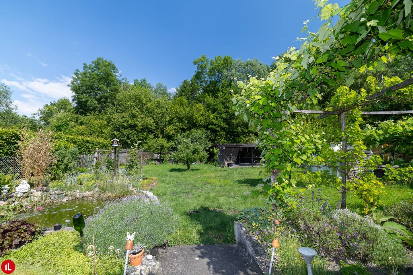 Bungalow mit traumhafter Grünoase, | 1043m² Grundstück | Werkstatt | Wellnessbereich | Wohnen, Entspannen und Genießen in bester Grünruhelage!