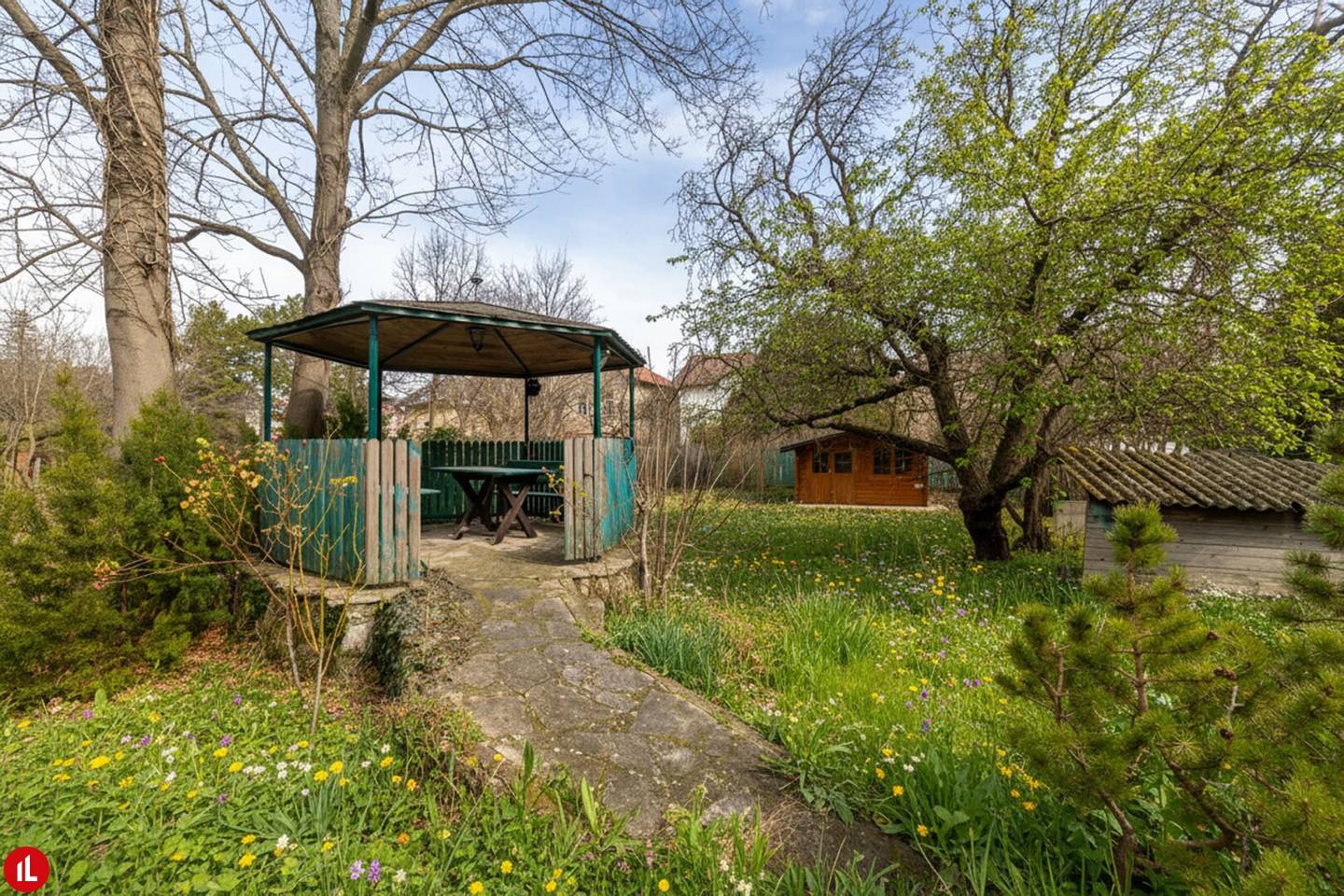 Historic villa with garden house in the best Mödling residential area