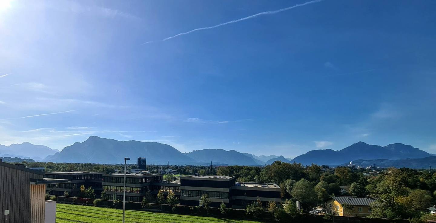 BERGHEIM: Stylische 88 m² Wohnung mit Sonnenbalkon und Panoramablick!