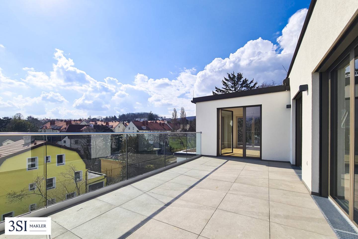 Exklusive DG-Wohnung in 1130 Wien: 5 Zimmer, 2 Terrassen, Erstbezug mit Weitblick!
