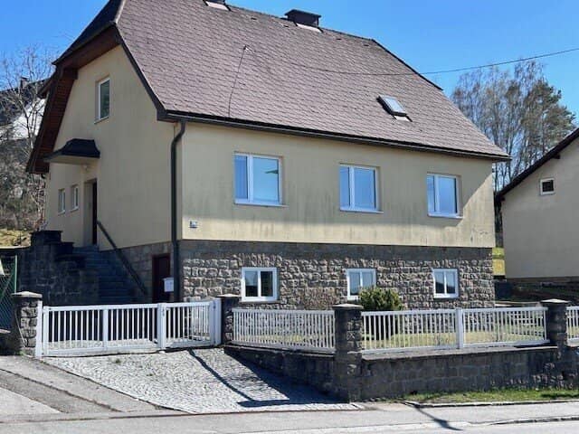Gr. Einfamilienhaus in Heidenreichstein