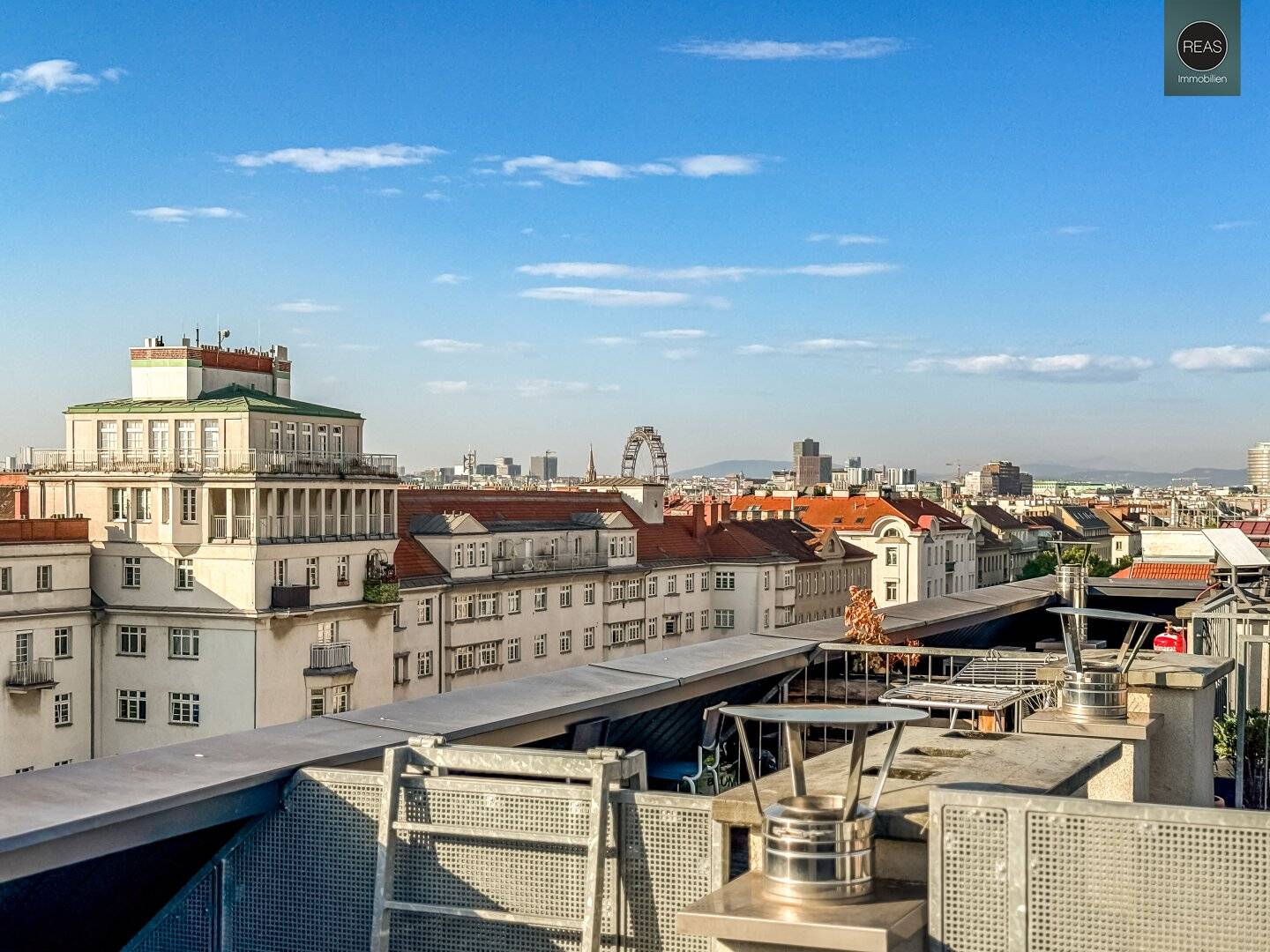 Living and working with top infrastructure near UNO City