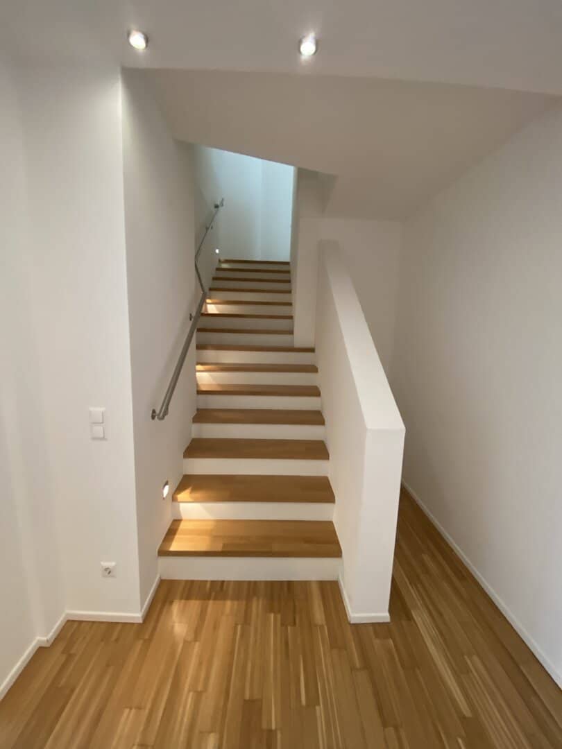 Exclusive top floor maisonette with terrace in central location in the 18th district