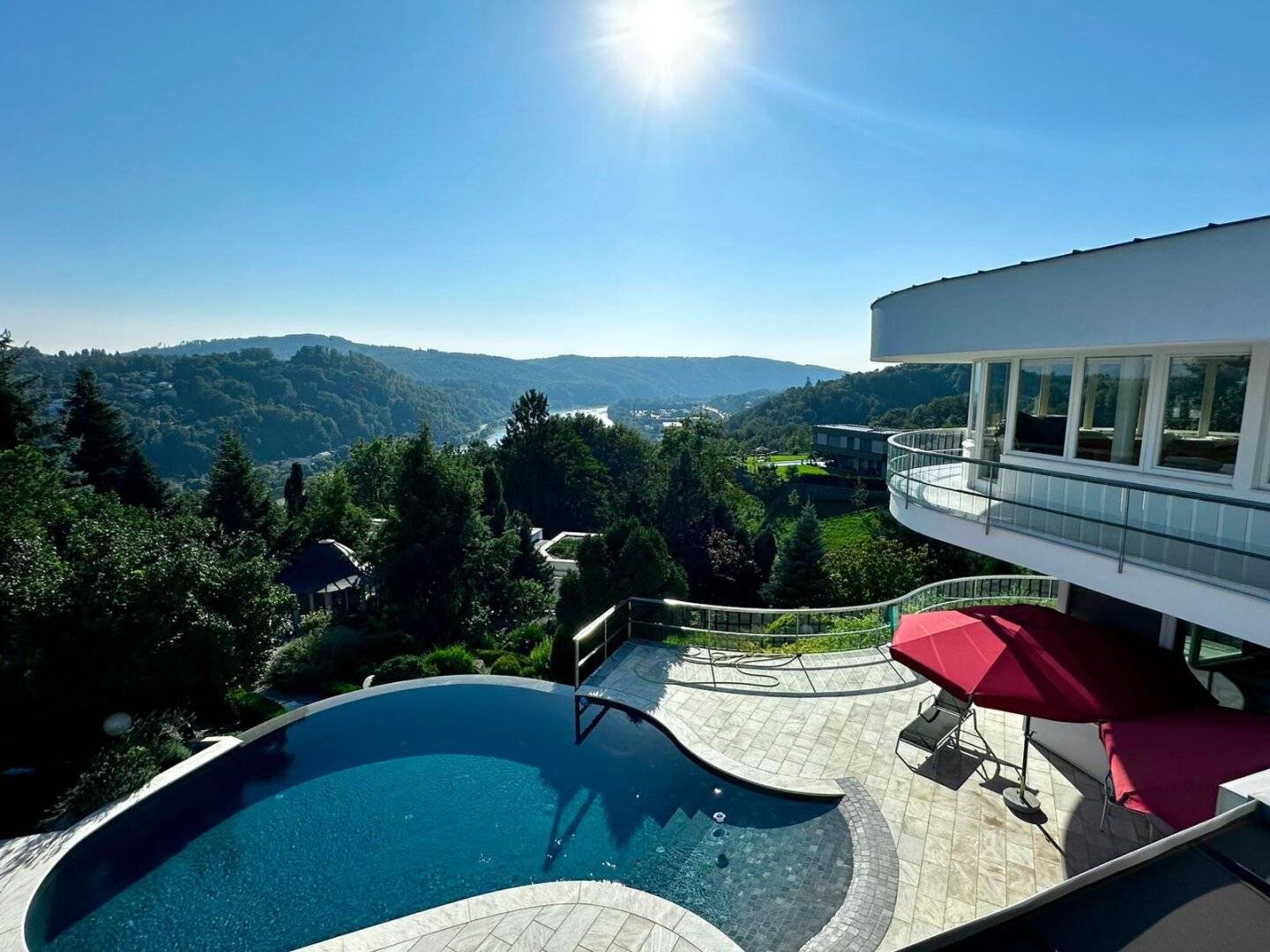 Ihr Rückzugsort mit Aussicht - Villa in Linzer Bestlage