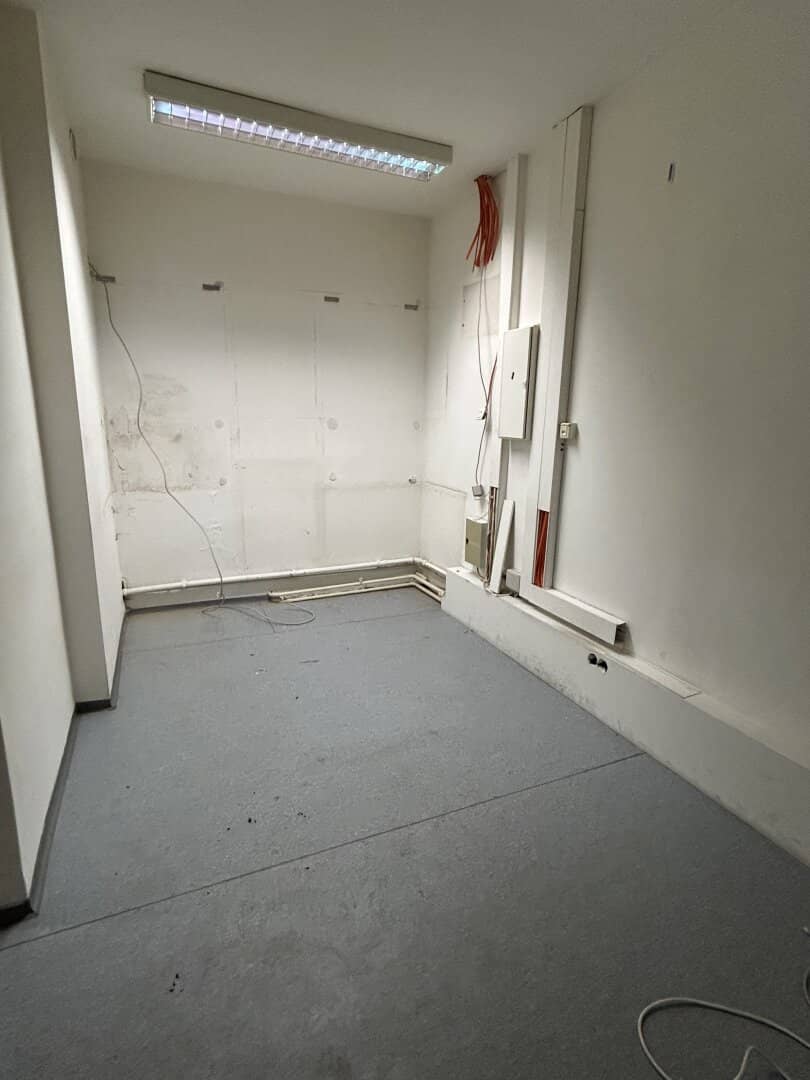 Großzügiges Geschäftslokal in der TABORSTRASSE