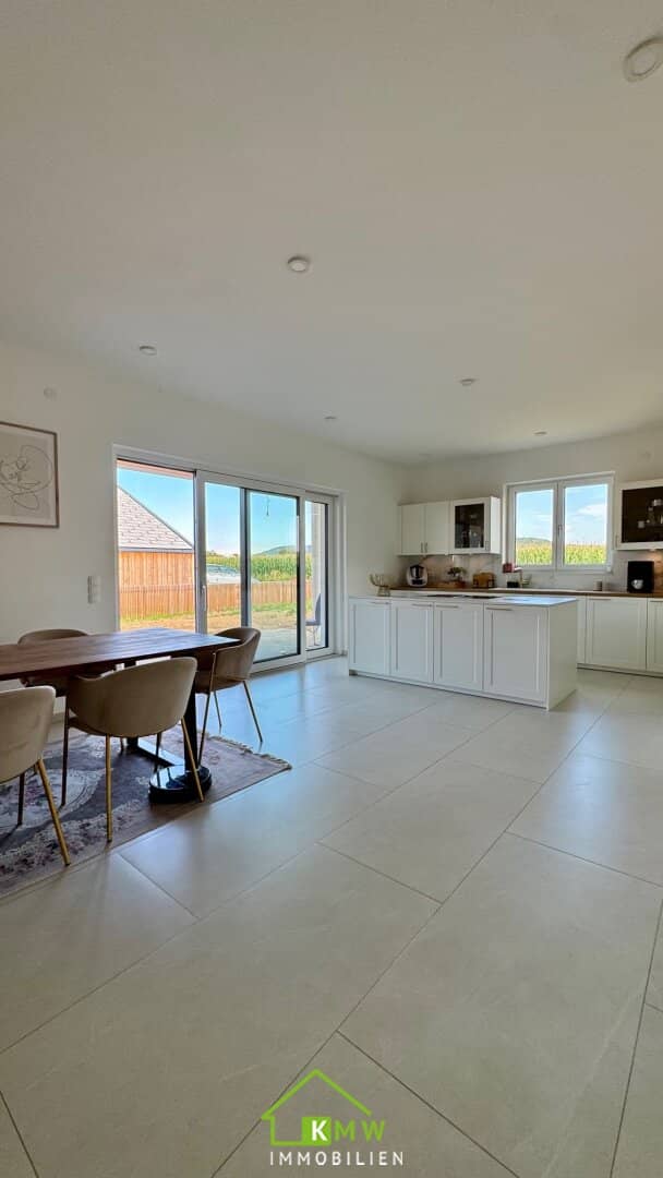 Family friendly: modern, spacious bungalow in a quiet location