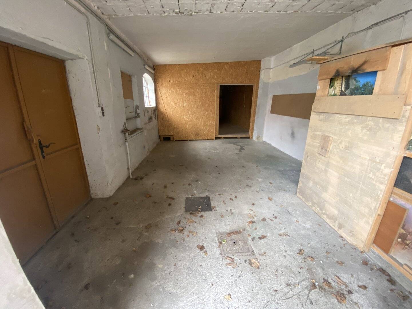 Workshop / Warehouse 70 m² with WC and water in Flandorf