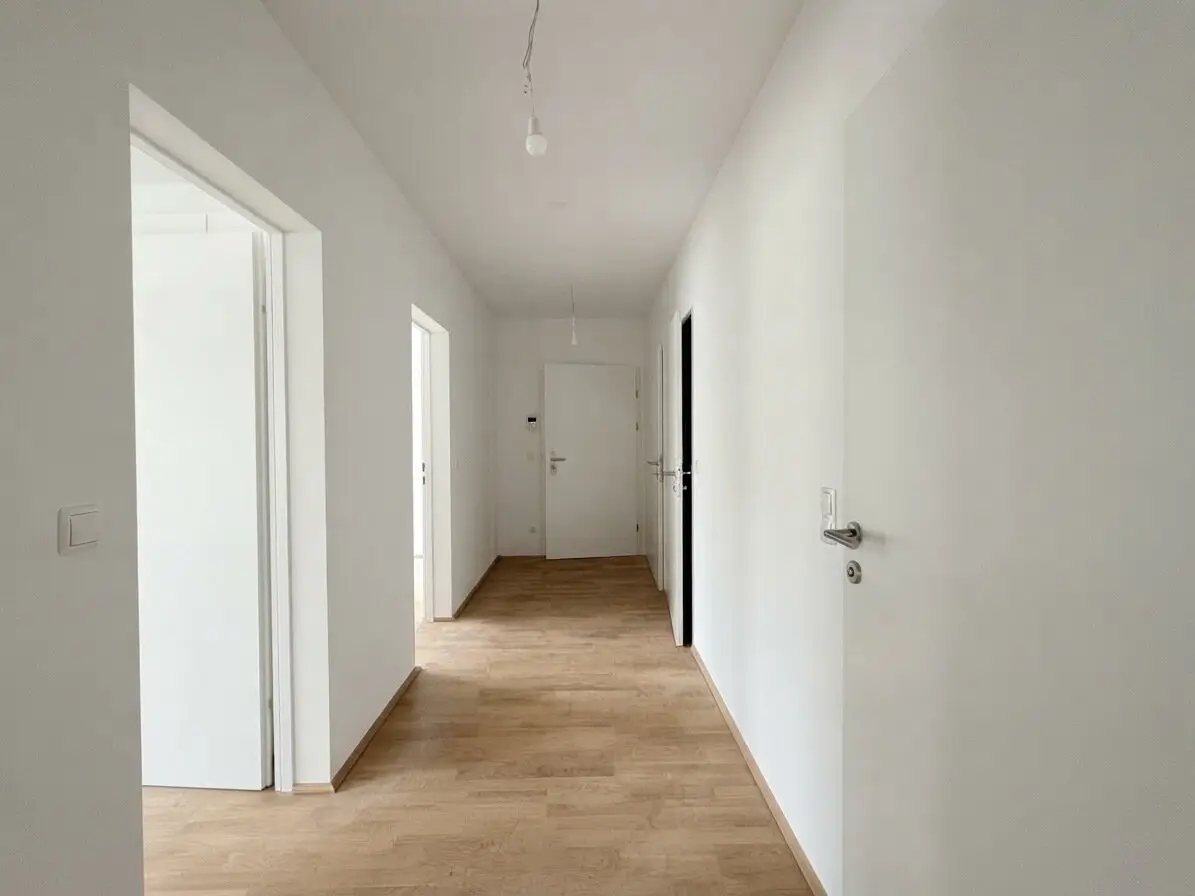 First occupancy! Beautiful three room apartment with garden