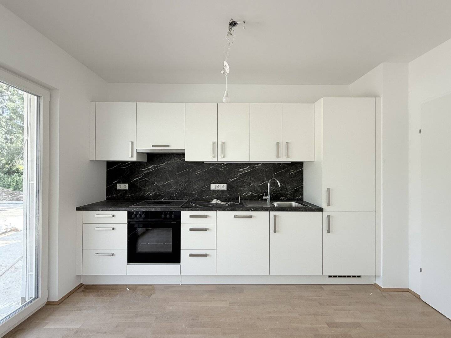 First occupancy! Beautiful three room apartment with garden