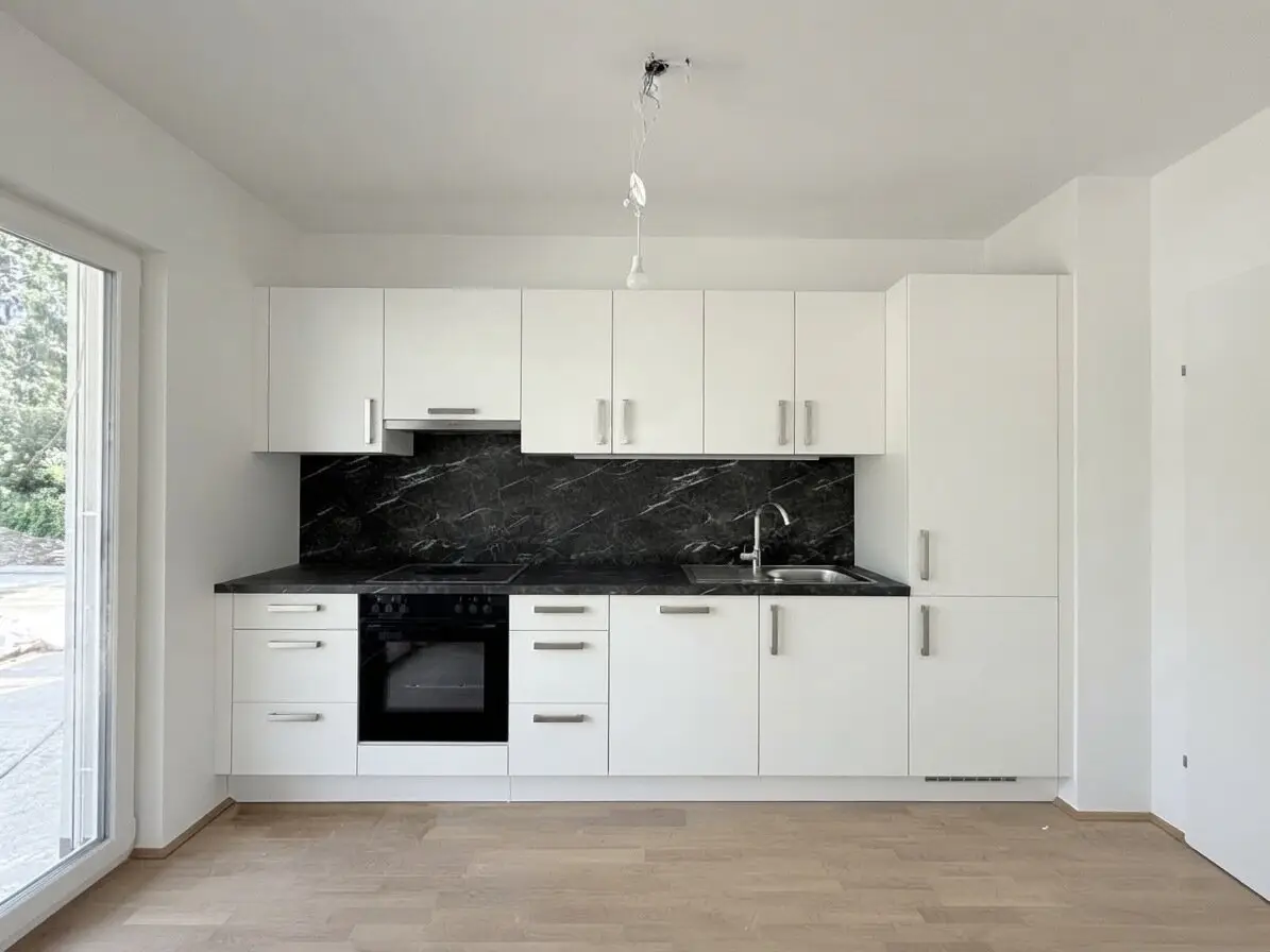 First occupancy! Beautiful three room apartment with garden