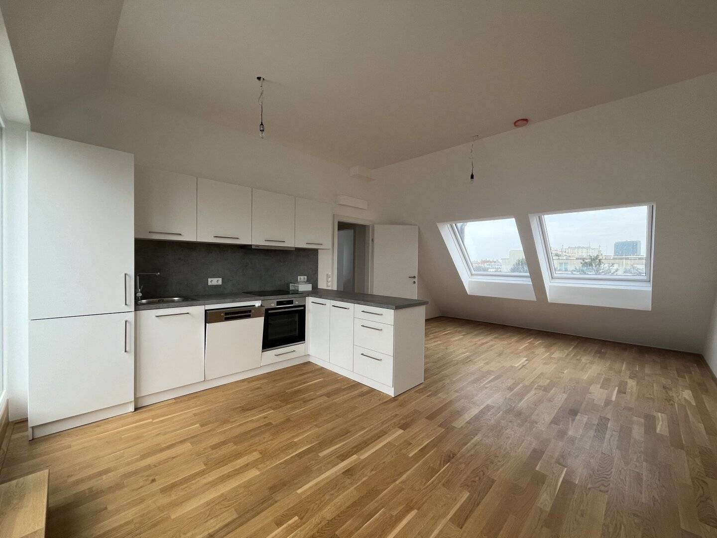 Wunderschöne 4 Zimmer Dachterrassenwohnung in Top Lage
