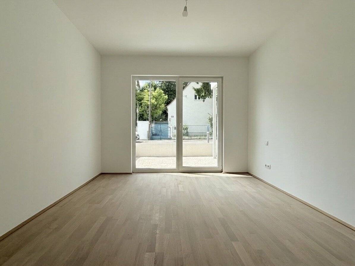 Dreamlike three-room apartment with garden near the subway