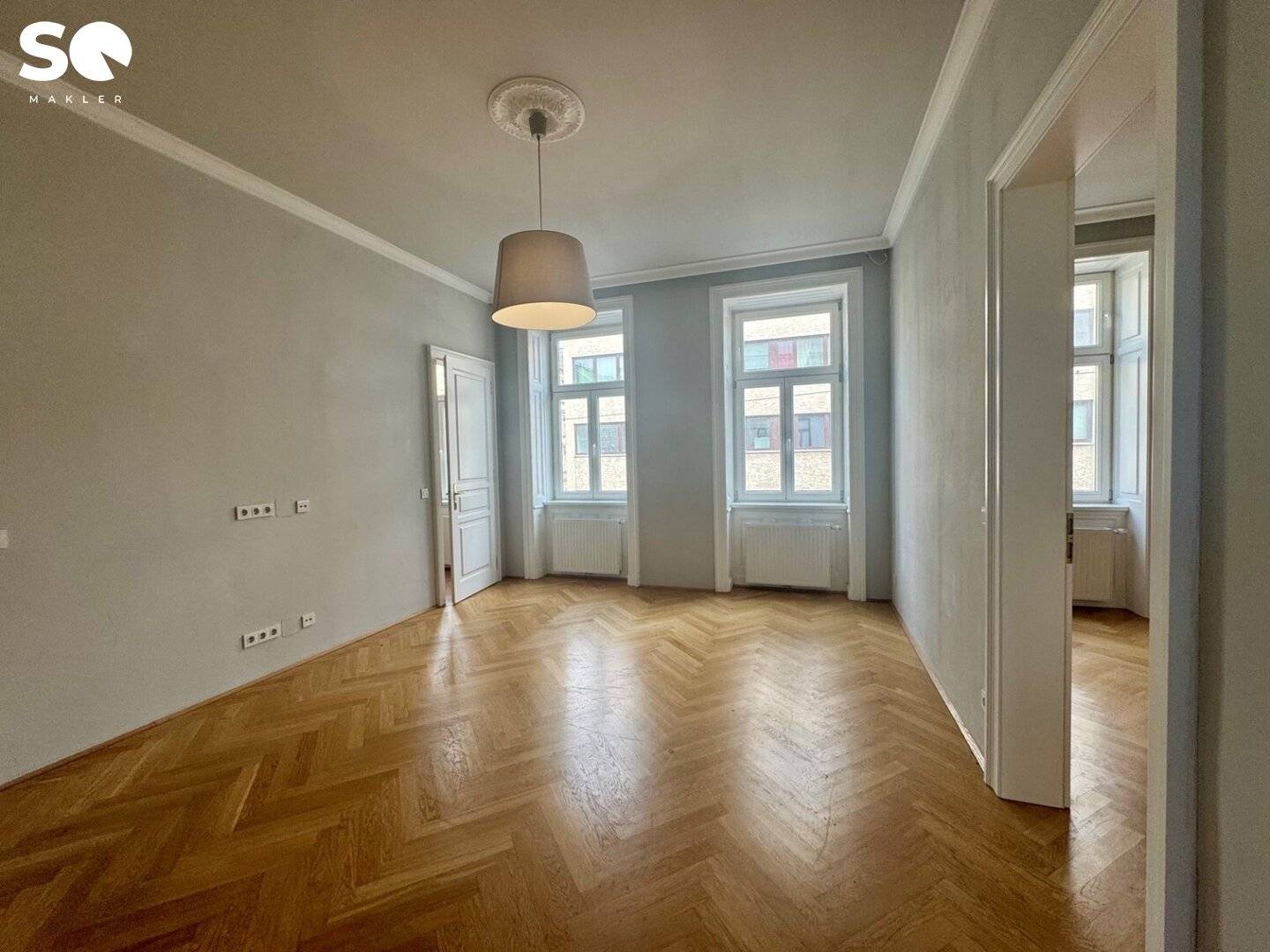 #SQ Near Kutschkermarkt: 3 room old building apartment for sale