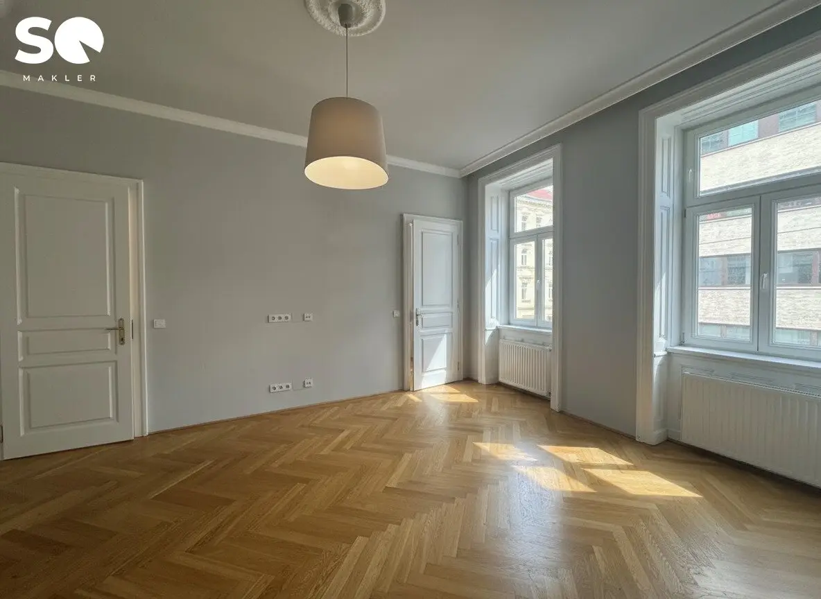 #SQ Near Kutschkermarkt: 3 room old building apartment for sale