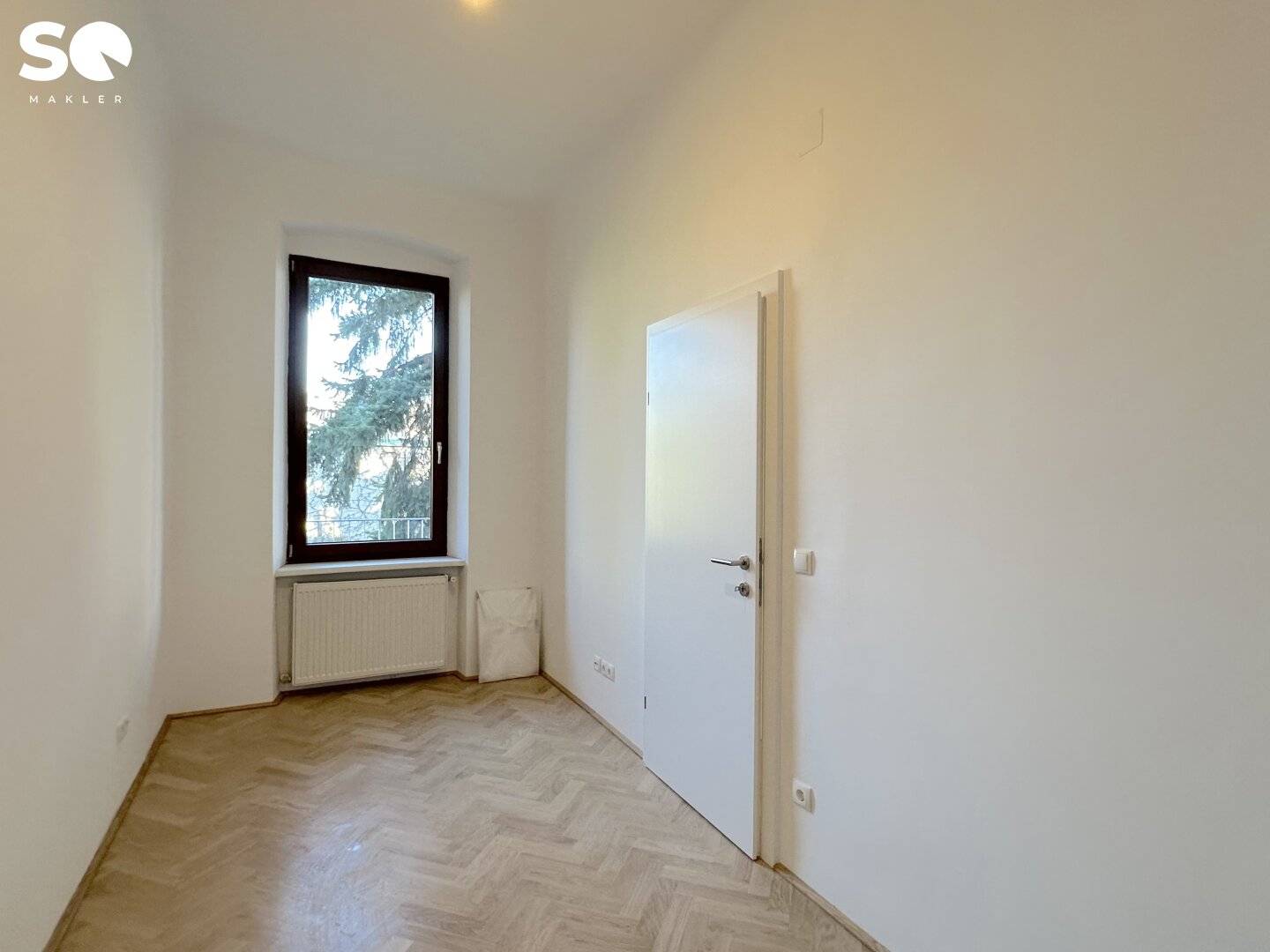#SQ - Recently Renovated - Residential Use Possible! - Office with 2 Entrances, 4 Separate Accessible Rooms and Open Space in Elegant Gründerzeit House in First Occupancy