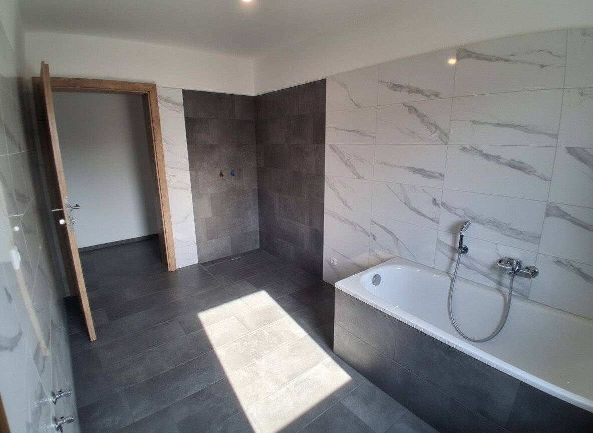 Like-new bungalow for rent