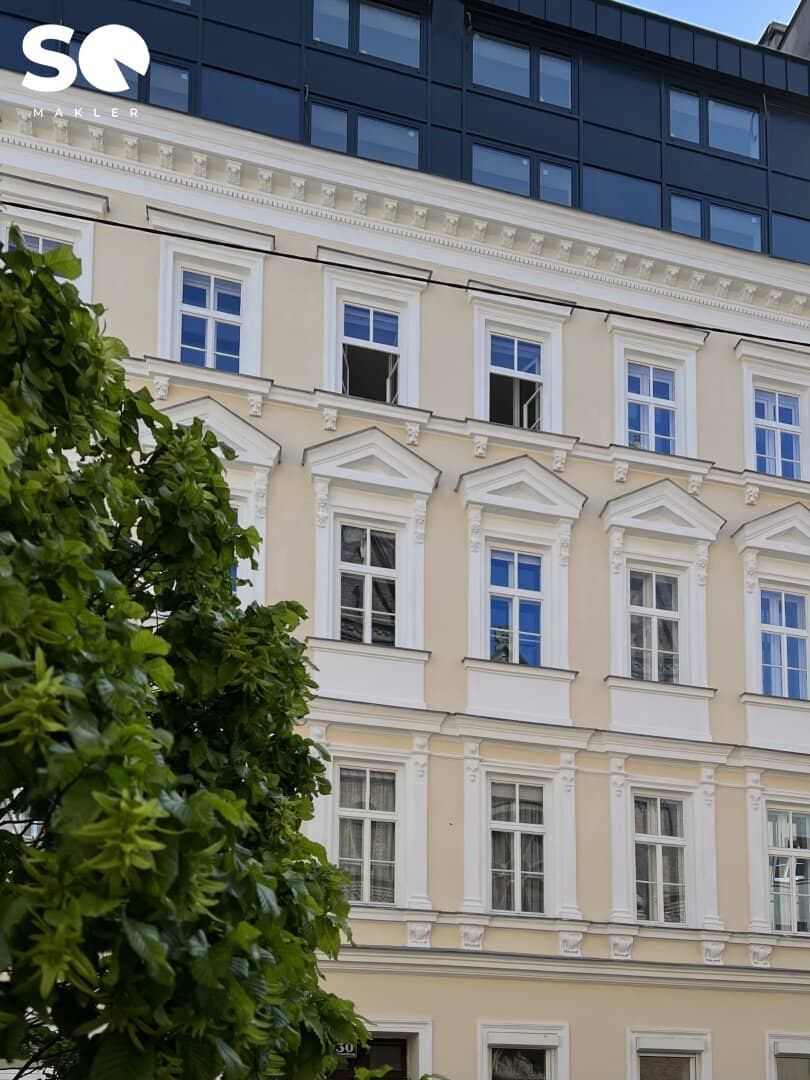 #SQ - Attention investors! Permanently rented 3-room old building apartment in a quiet location