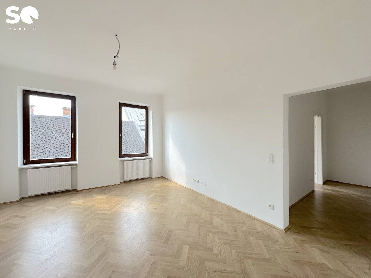#SQ Elegant historic office in first occupancy residential use possible top renovated with 3 rooms and courtyard side balcony read more? no punctuation here? but we keep as requested? we must provide no dashes; but there is a question mark. I'll remove the question.