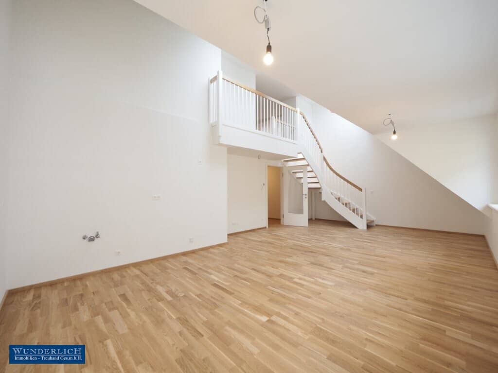 Attic maisonette top first occupancy