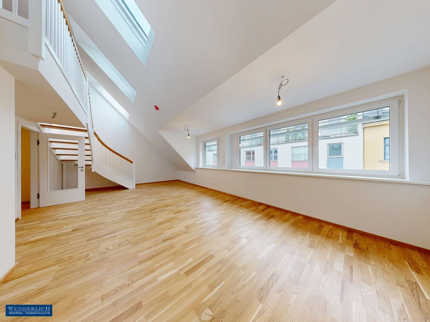 Attic maisonette top first occupancy