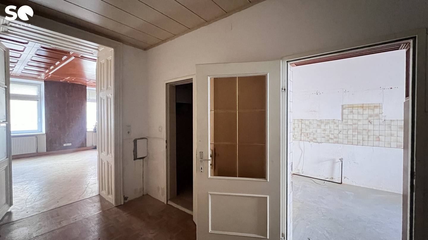 #SQ - SANIERUNGSBEDÜRFTIGE 3 ZIMMER ALTBAUWOHNUNG MITTEN IM 6ten /MARIAHILF APOLLOKINO - TOP 6