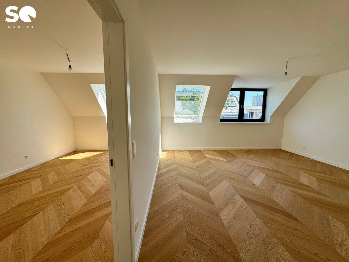 #SQ - ERSTBEZUG: LICHTDURCHFLUTETE 3-ZIMMER-DACHGESCHOSSWOHNUNG NÄHE SCHÖNBRUNN