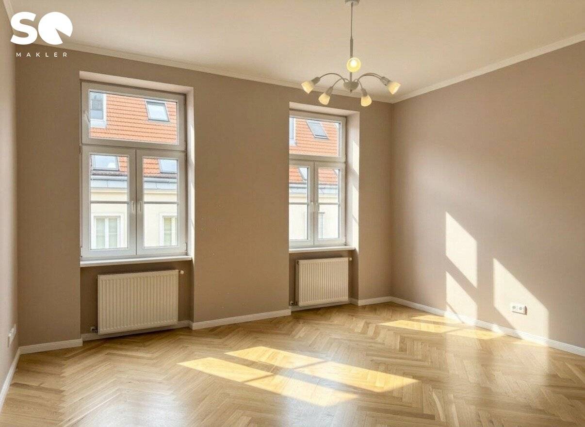 #SQ - renovated, light-filled and ideally laid out - 2-room old-building apartment on the 3rd floor