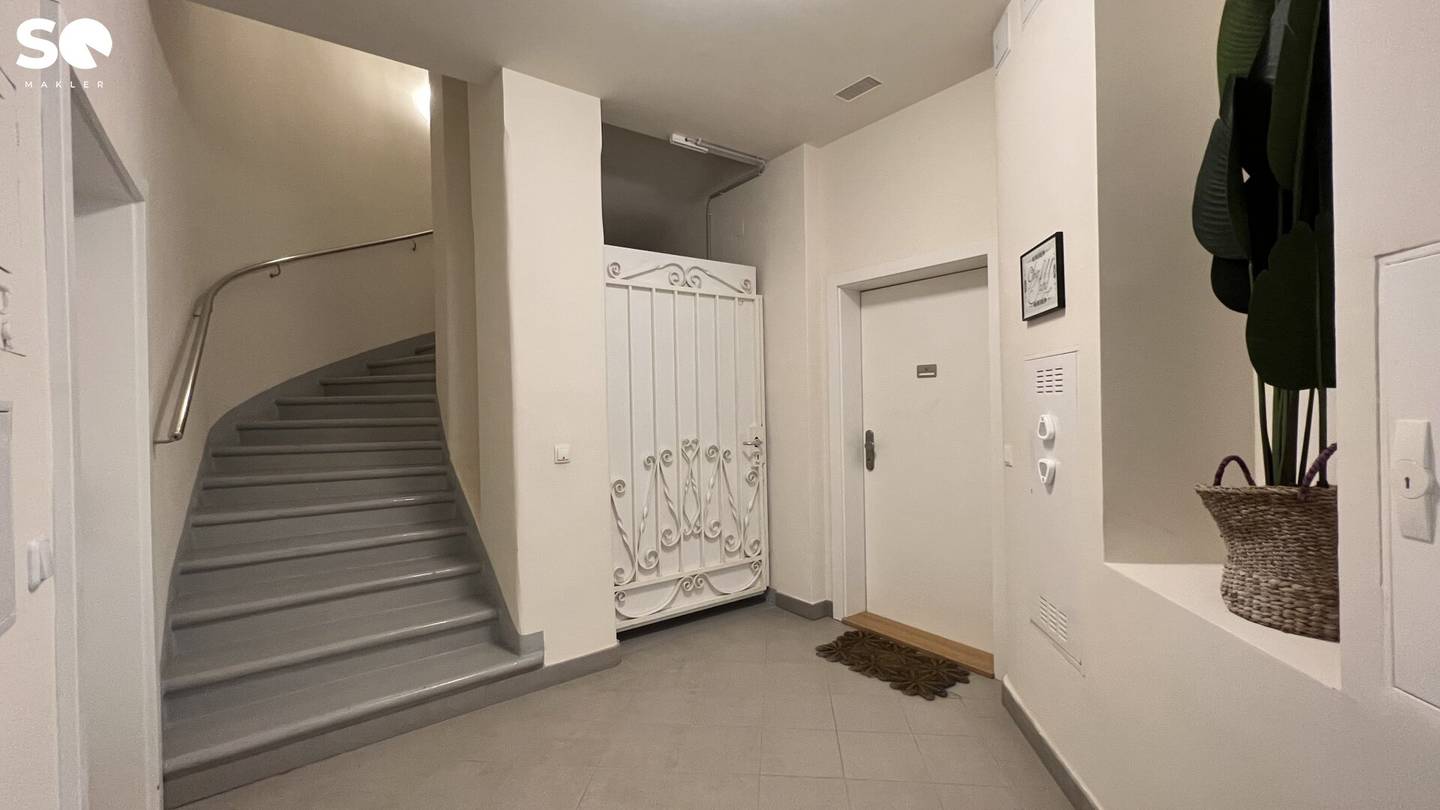 SQ Indefinitely rented old building apartment in a prime location near Westbahnhof and Mariahilferstraße