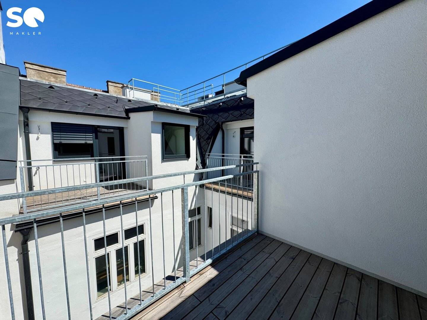 #SQ - First occupancy near Schönbrunn! Stylish attic apartment with 2 terracesakas? wait no