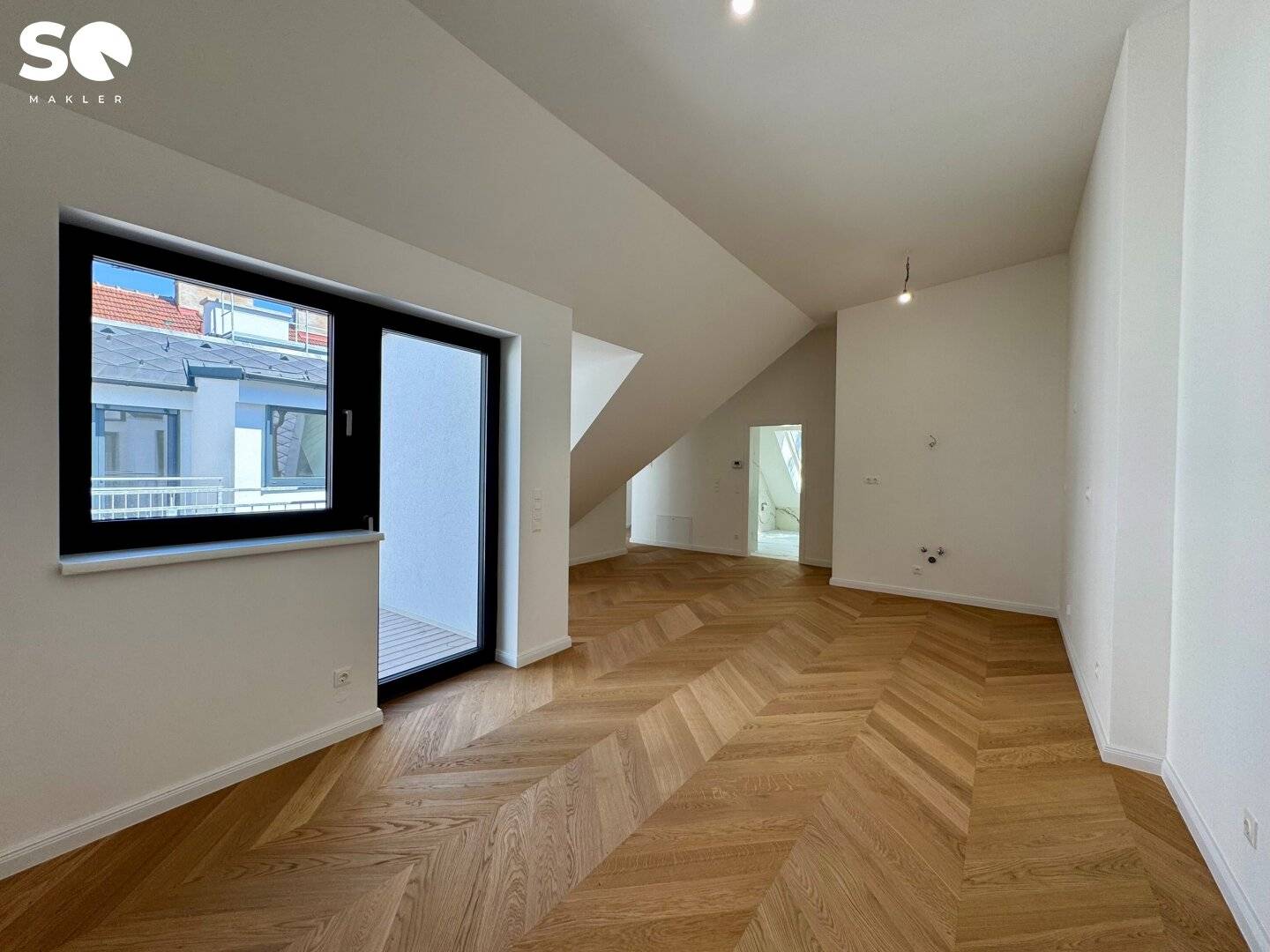 #SQ - First occupancy near Schönbrunn! Stylish attic apartment with 2 terracesakas? wait no