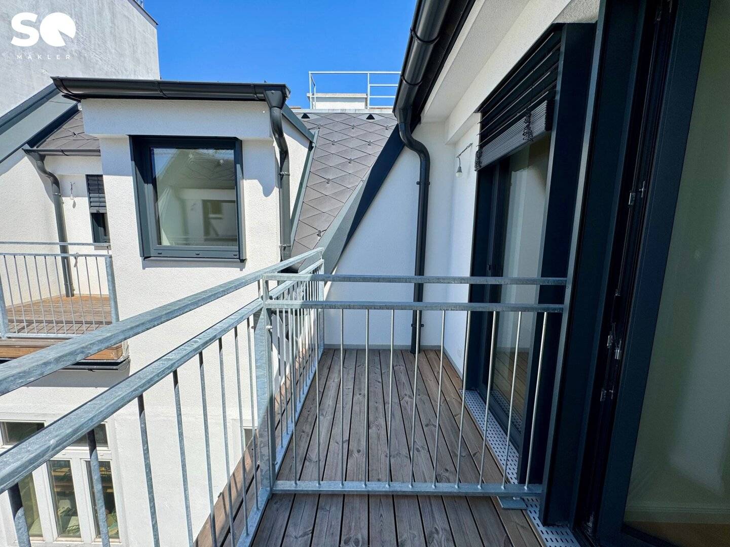 #SQ - First occupancy near Schönbrunn! Stylish attic apartment with 2 terracesakas? wait no