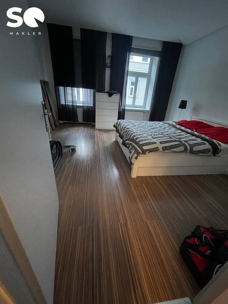 Indefinitely rented old building apartment in a prime location near Westbahnhof and Mariahilferstraße by