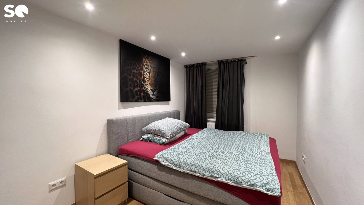 # SQ - Renovated 2 Rooms on the Ground Floor in 1010 WIEN - Tiefer Graben