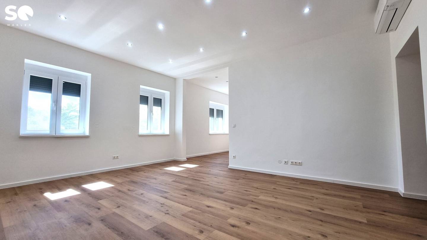 #SQ - WIENER NEUSTADT: EXKLUSIVES WOHNERLEBNIS FÜR FAMILIE, ARBEIT UND MEHR – TRAUMHAUS MIT DACHTERASSE UND FERNBLICK