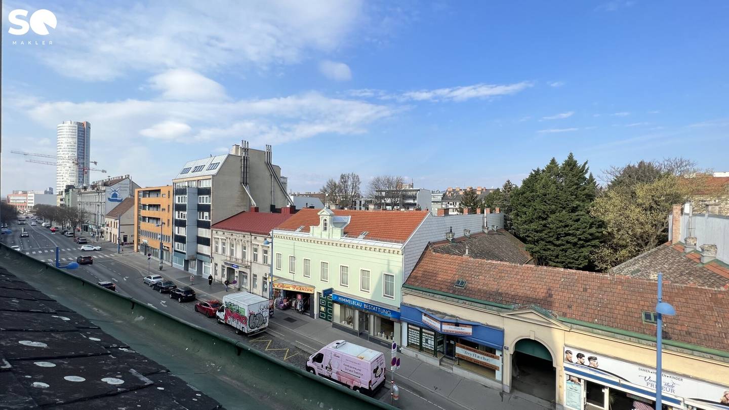 # SQ - ROHDACHBODEN MIT BAUBEWILLIGUNG & ERWEITERBARE WOHNUNG IM 2. OBERGESCHOSS IN ZENTRALER LAGE AM SPITZ IN FLORIDSDORF